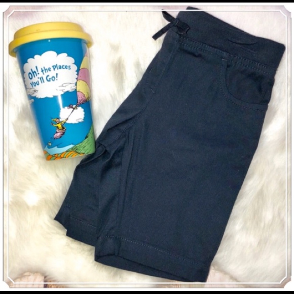 🌟 Girl’s School Uniform Capri Pants